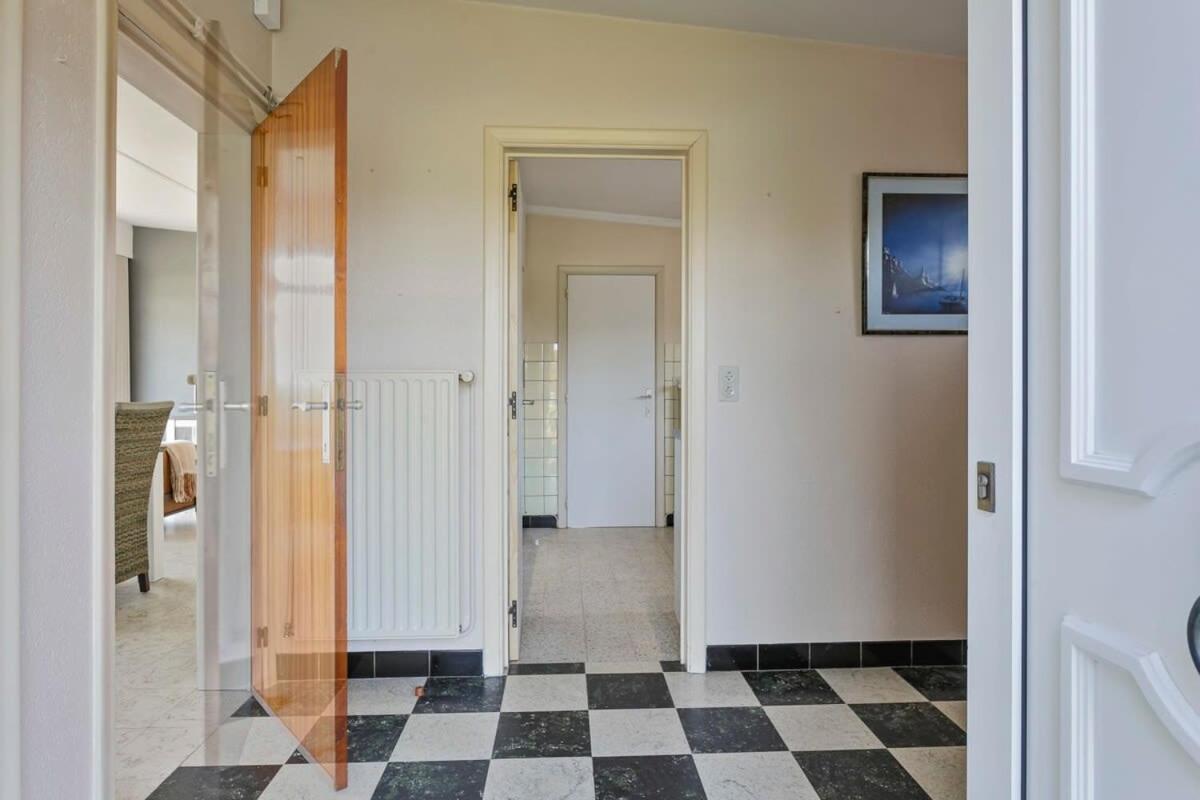 Huswell - Bungalow With Garden At 5 Minutes From The Beach Villa De Haan Exterior photo